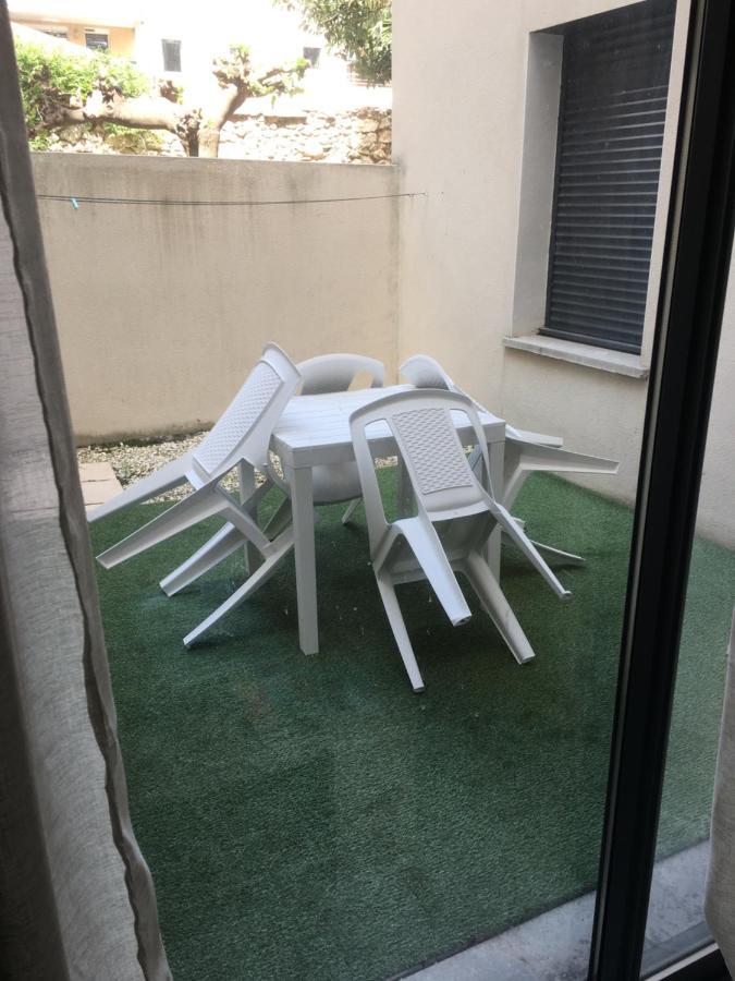 Appartement 4 Couchages Centre Ville Narbonne Buitenkant foto